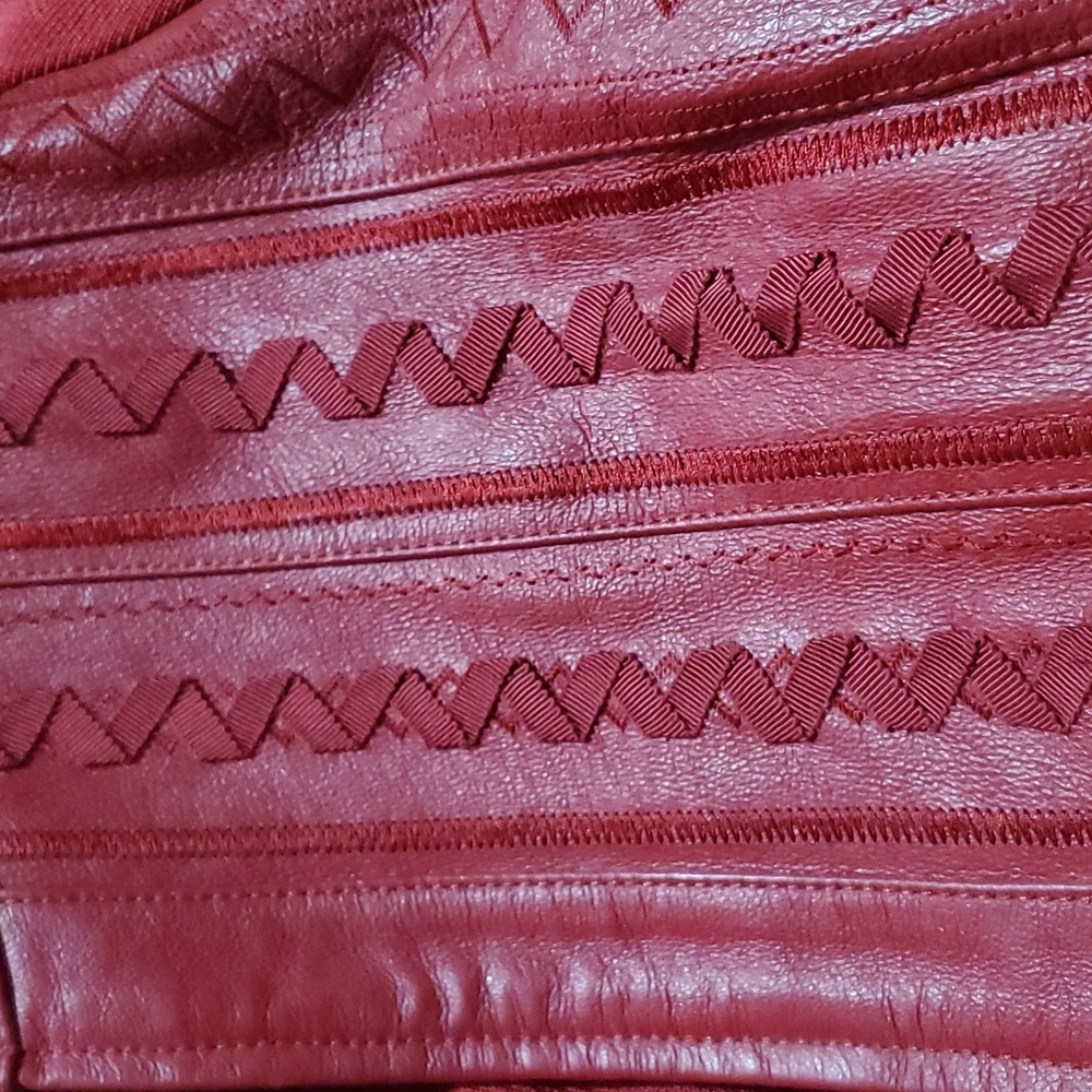 Leather jacket - Picture 4 of 5